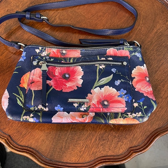 Dana Buchman Bags Gc Dana Buchman Floral Crossbody Purse Wear